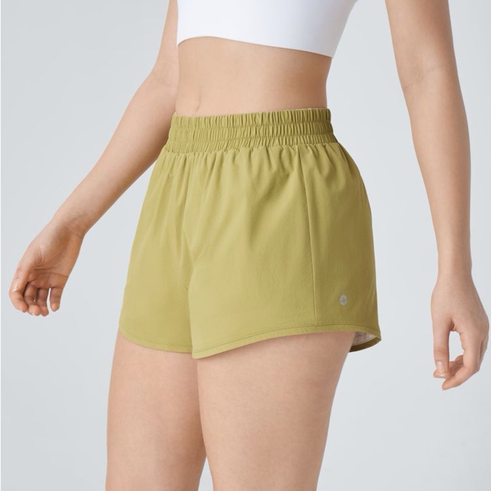 Women’s Halara Play it My Way shorts women’s size medium new with tags